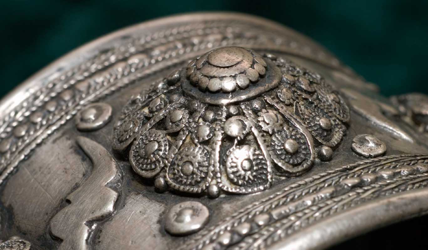 Silver jewellery – Gift her the best under INR 1k